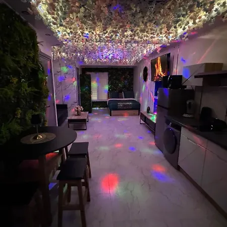 With Jacuzzi * Lille