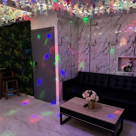 With Jacuzzi Lägenhet *