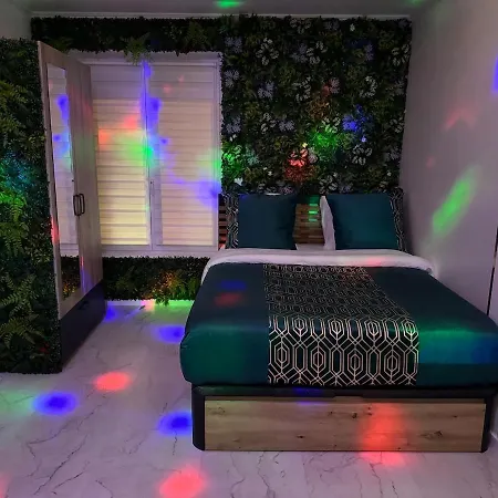 아파트 With Jacuzzi 릴