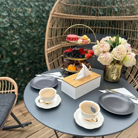 아파트 With Jacuzzi *